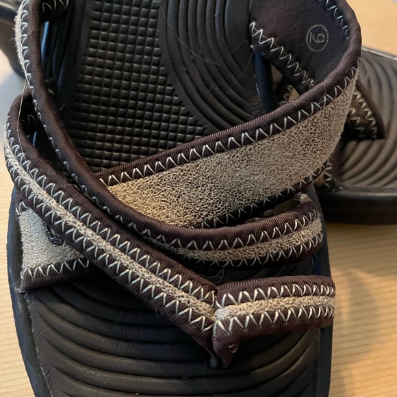 Skechers Wedge Foam Sandals Brown & Gold Size 9 Excellent Condition - Picture 3 of 6